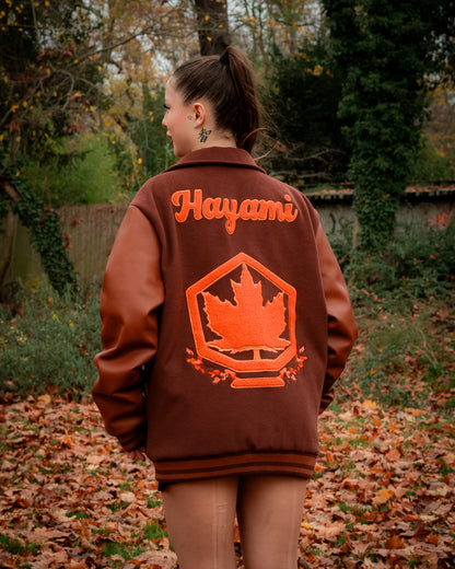 Varsity - Aki