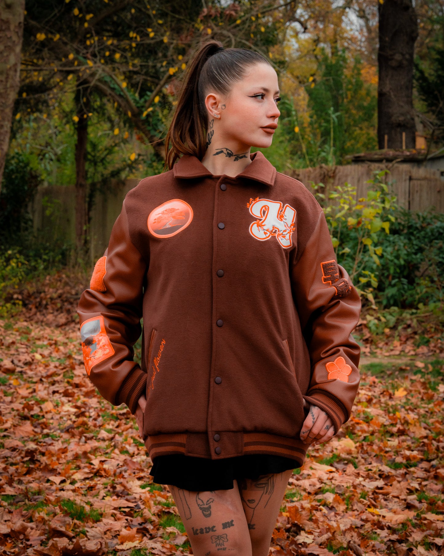 Varsity - Aki