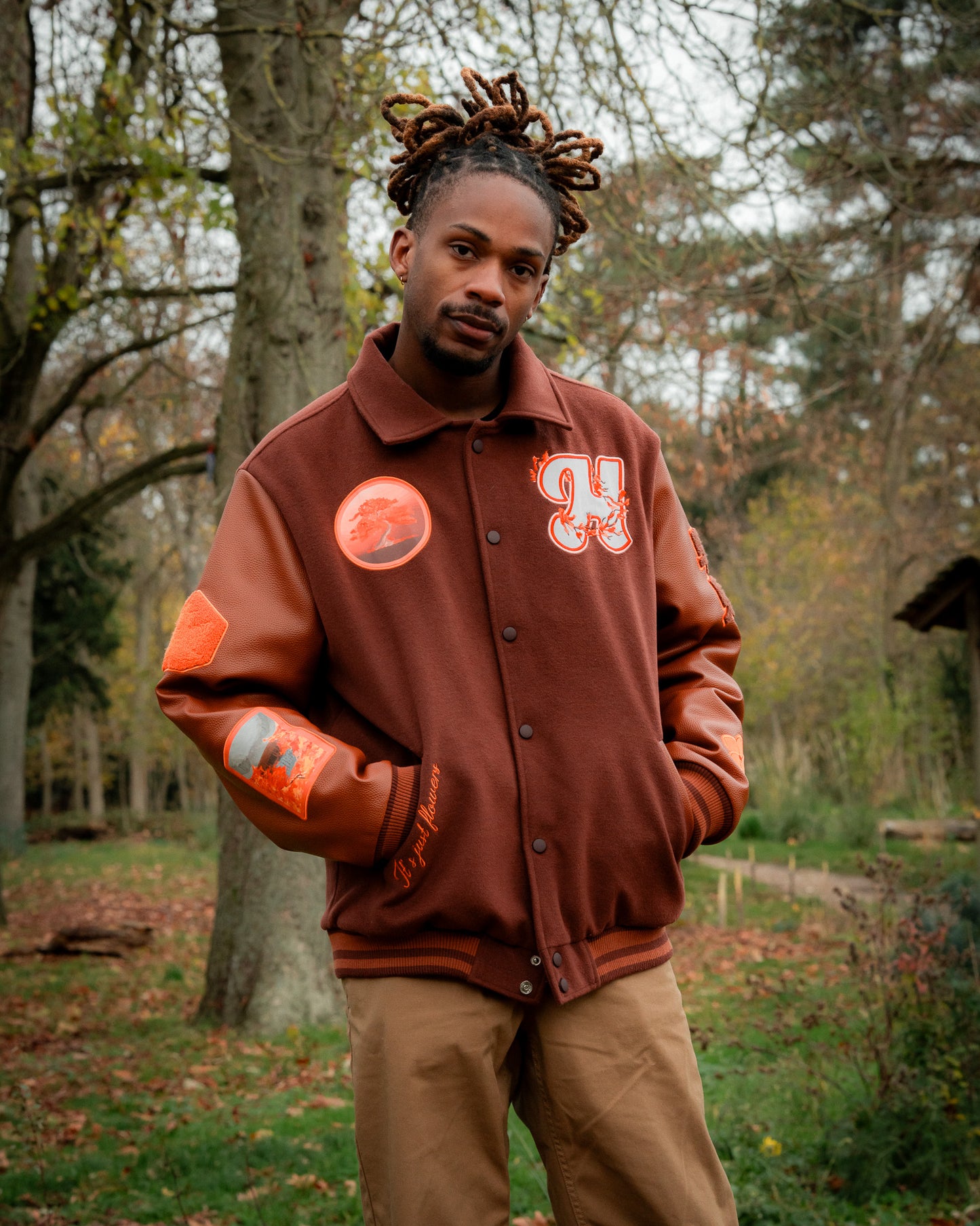 Varsity - Aki